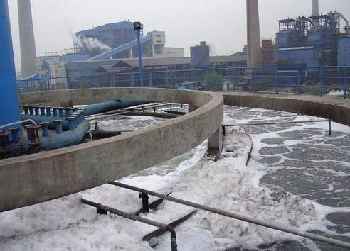 (圖:電廠污水泡沫)