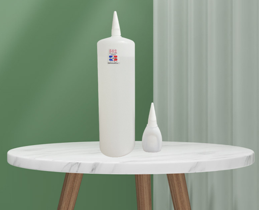 (圖:聚乙烯醇膠水產(chǎn)品)